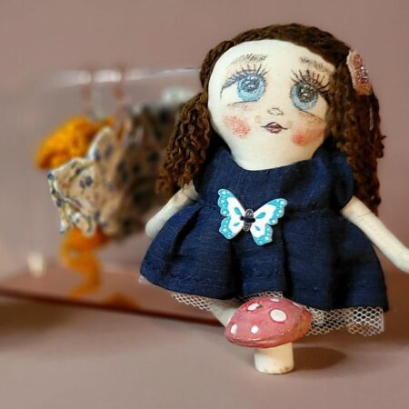 minnie muse(brunette)